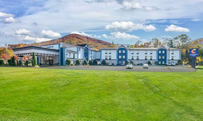 Comfort Inn Asheville/Tunnel Road Exterior
