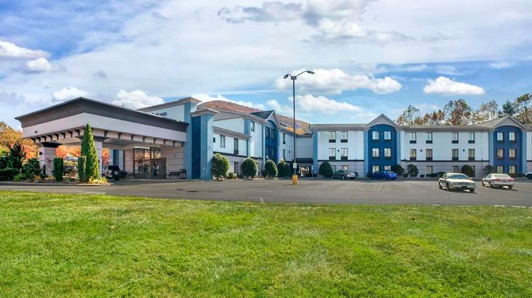 Comfort Inn Asheville/Tunnel Road Exterior