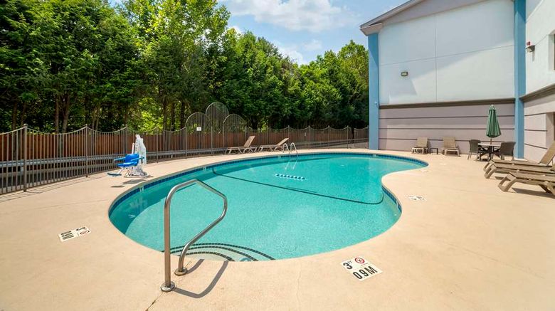 <b>Comfort Inn Asheville/Tunnel Road Pool</b>. Images powered by <a href="https://iceportal.shijigroup.com/" title="IcePortal" target="_blank">IcePortal</a>.