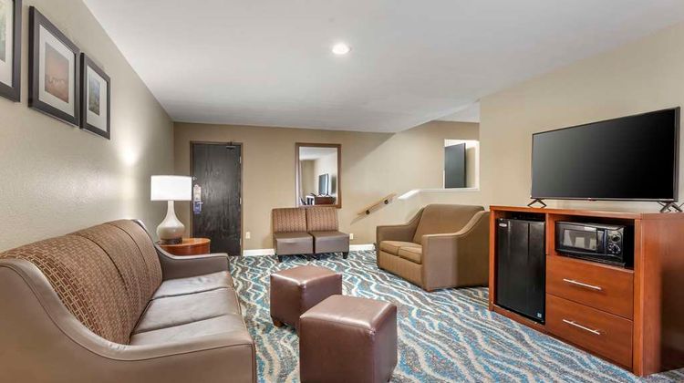 Comfort Inn Asheville/Tunnel Road Suite