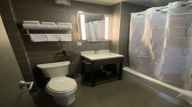 <b>Best Western Plus City Line Hotel Room</b>. Images powered by <a href="https://iceportal.shijigroup.com/" title="IcePortal" target="_blank">IcePortal</a>.