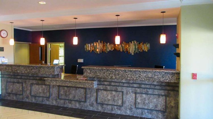 Quality Inn Perryton Lobby