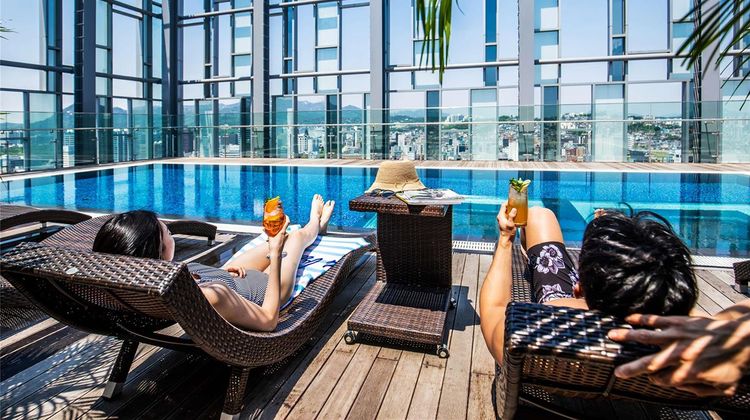 Novotel Ambassador Seoul Dongdaemun Pool