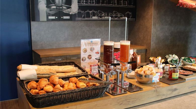 <b>Ibis Budget Rennes Hotel Restaurant</b>. Images powered by <a href="https://iceportal.shijigroup.com/" title="IcePortal" target="_blank">IcePortal</a>.