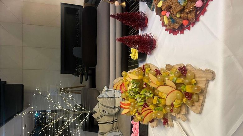<b>Mercure Bastia Biguglia Meeting</b>. Images powered by <a href="https://iceportal.shijigroup.com/" title="IcePortal" target="_blank">IcePortal</a>.