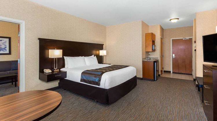 Wingate by Wyndham Moses Lake Suite