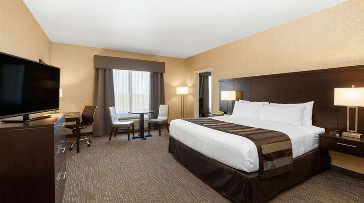 Wingate by Wyndham Moses Lake Suite