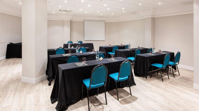 <b>Madrid Gran Via 25, managed by Melia Meeting</b>. Images powered by <a href="https://iceportal.shijigroup.com/" title="IcePortal" target="_blank">IcePortal</a>.