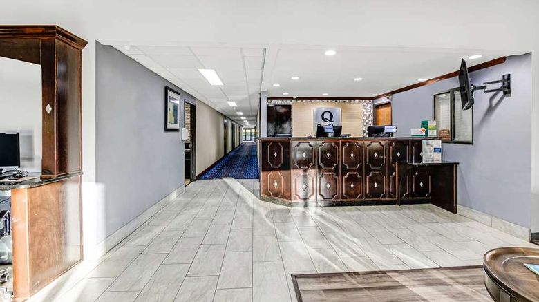 <b>Quality Inn Merriam/Shawnee Lobby</b>. Images powered by <a href="https://iceportal.shijigroup.com/" title="IcePortal" target="_blank">IcePortal</a>.