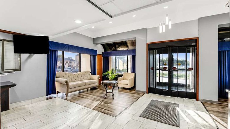 <b>Quality Inn Merriam/Shawnee Lobby</b>. Images powered by <a href="https://iceportal.shijigroup.com/" title="IcePortal" target="_blank">IcePortal</a>.