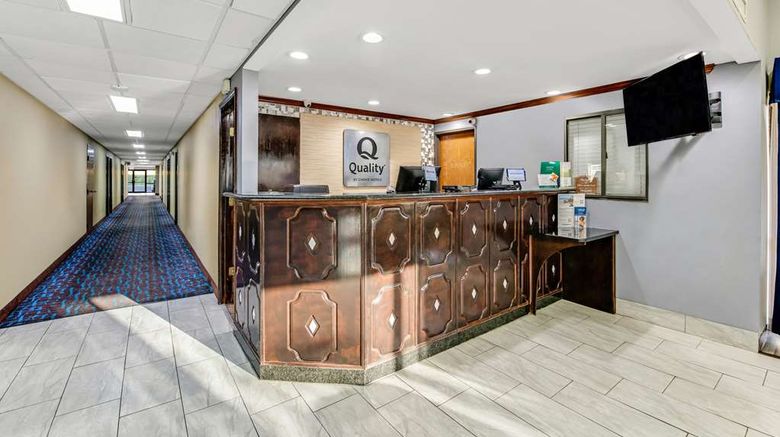 <b>Quality Inn Merriam/Shawnee Lobby</b>. Images powered by <a href="https://iceportal.shijigroup.com/" title="IcePortal" target="_blank">IcePortal</a>.