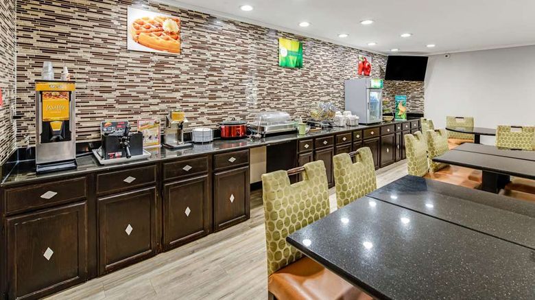 <b>Quality Inn Merriam/Shawnee Restaurant</b>. Images powered by <a href="https://iceportal.shijigroup.com/" title="IcePortal" target="_blank">IcePortal</a>.