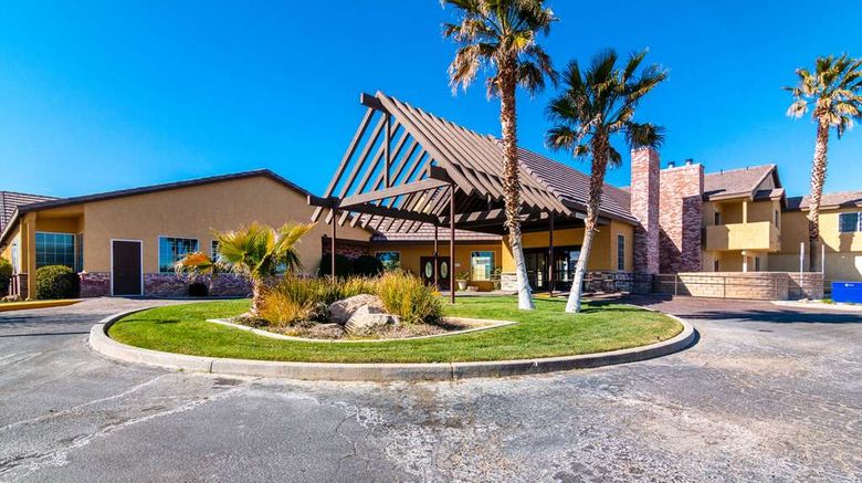 <b>Comfort Inn & Suites Mojave Exterior</b>. Images powered by <a href="https://iceportal.shijigroup.com/" title="IcePortal" target="_blank">IcePortal</a>.