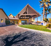 Comfort Inn & Suites Mojave Exterior