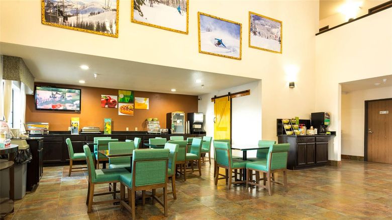<b>Quality Inn & Suites of South Fork Restaurant</b>. Images powered by <a href="https://iceportal.shijigroup.com/" title="IcePortal" target="_blank">IcePortal</a>.