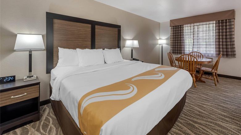 <b>Quality Inn & Suites of South Fork Suite</b>. Images powered by <a href="https://iceportal.shijigroup.com/" title="IcePortal" target="_blank">IcePortal</a>.