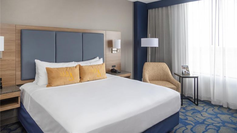 <b>River Cree Resort & Casino Room</b>. Images powered by <a href="https://iceportal.shijigroup.com/" title="IcePortal" target="_blank">IcePortal</a>.
