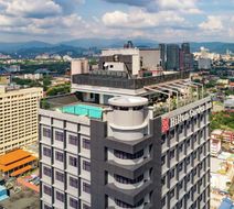 Hilton Garden Inn Kuala Lumpur South Exterior