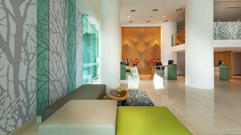 <b>Hilton Garden Inn Kuala Lumpur South Lobby</b>. Images powered by <a href="https://iceportal.shijigroup.com/" title="IcePortal" target="_blank">IcePortal</a>.