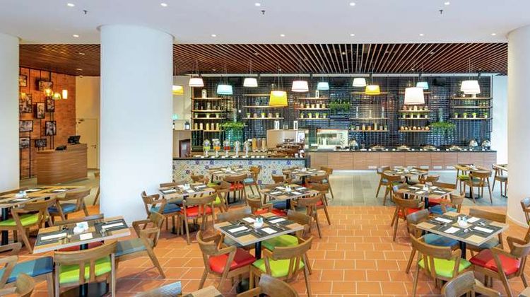 Hilton Garden Inn Kuala Lumpur South Restaurant