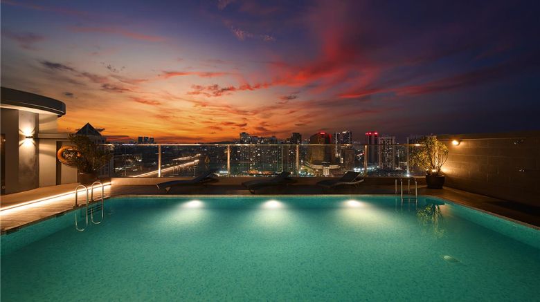 <b>Hilton Garden Inn Kuala Lumpur South Pool</b>. Images powered by <a href="https://iceportal.shijigroup.com/" title="IcePortal" target="_blank">IcePortal</a>.