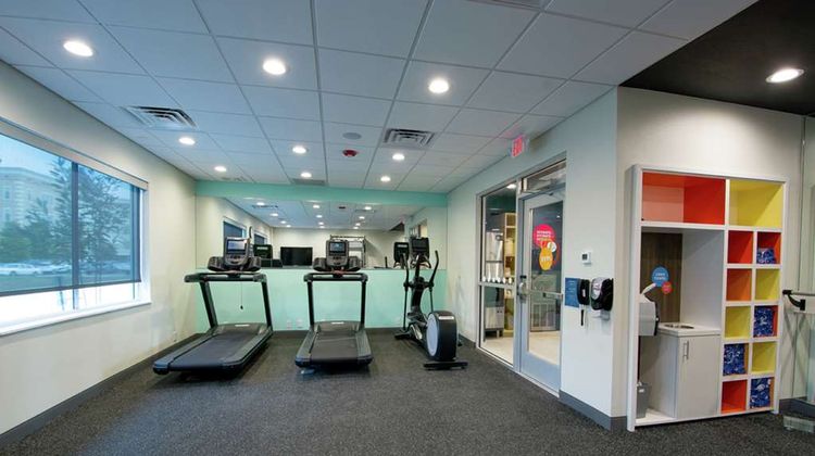 Tru by Hilton Lafayette Health