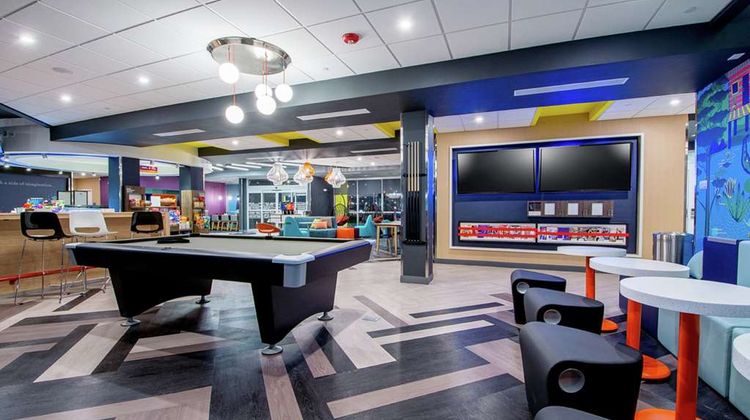 Tru by Hilton Lafayette Lobby