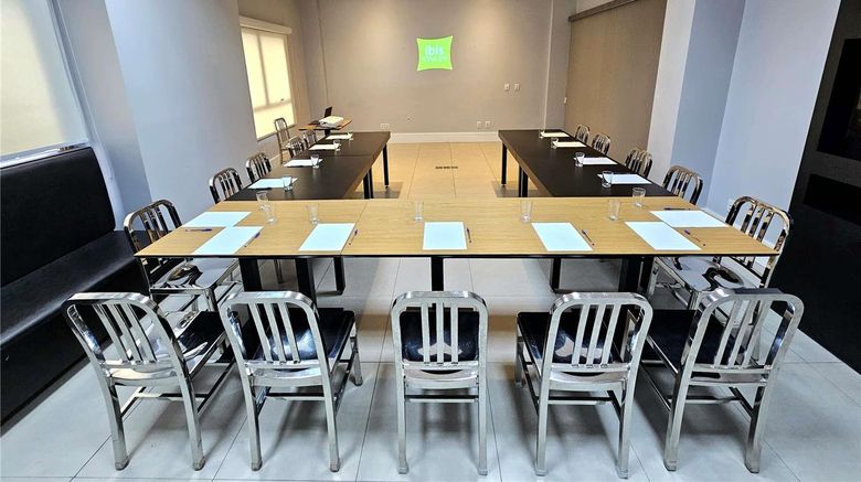 <b>Ibis Styles Boa Vista Meeting</b>. Images powered by <a href="https://iceportal.shijigroup.com/" title="IcePortal" target="_blank">IcePortal</a>.