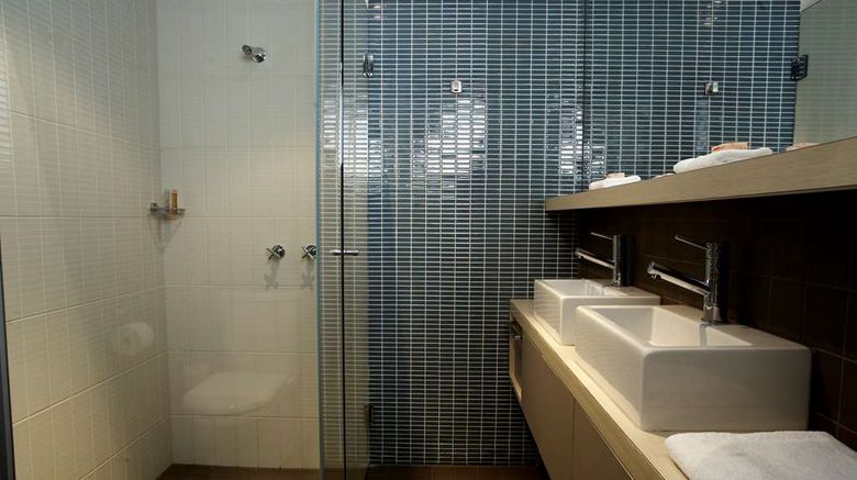 <b>Best Western Melbourne City Suite</b>. Images powered by <a href="https://iceportal.shijigroup.com/" title="IcePortal" target="_blank">IcePortal</a>.