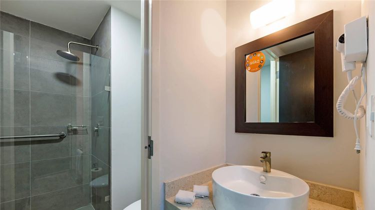 Sleep Inn Mexicali Room