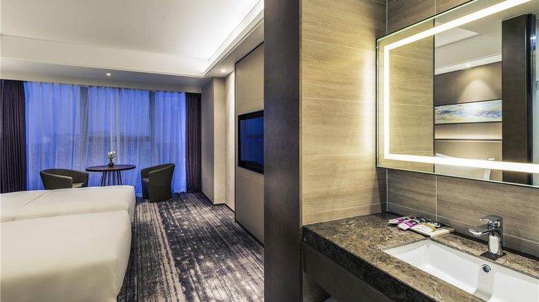 <b>Mercure Yantai Golden Beach Room</b>. Images powered by <a href="https://iceportal.shijigroup.com/" title="IcePortal" target="_blank">IcePortal</a>.