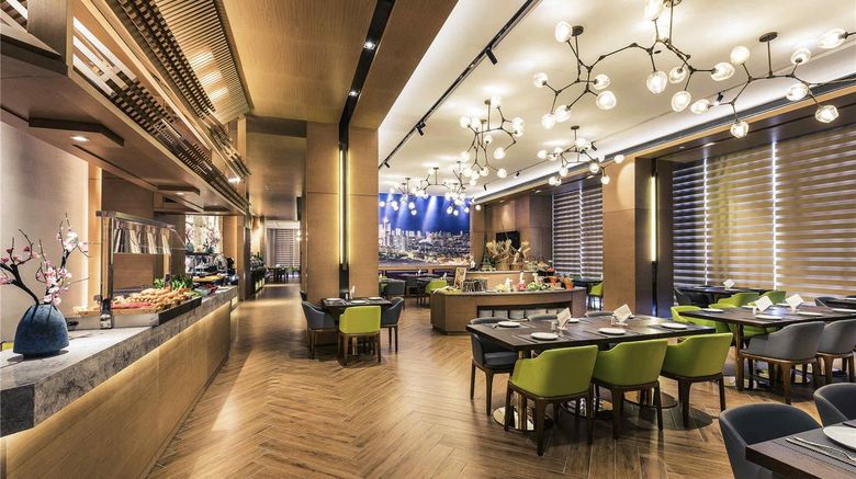 <b>Mercure Yantai Golden Beach Restaurant</b>. Images powered by <a href="https://iceportal.shijigroup.com/" title="IcePortal" target="_blank">IcePortal</a>.