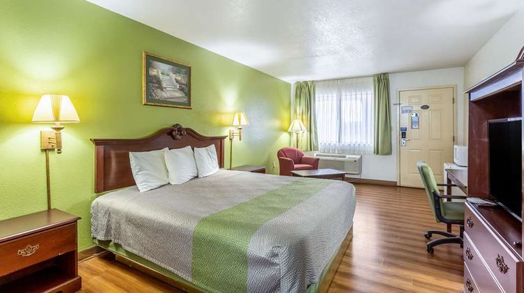 Rodeway Inn Santa Rosa Room