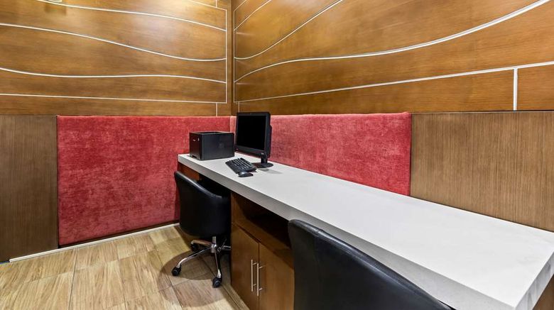 <b>Comfort Suites Columbia Other</b>. Images powered by <a href="https://iceportal.shijigroup.com/" title="IcePortal" target="_blank">IcePortal</a>.