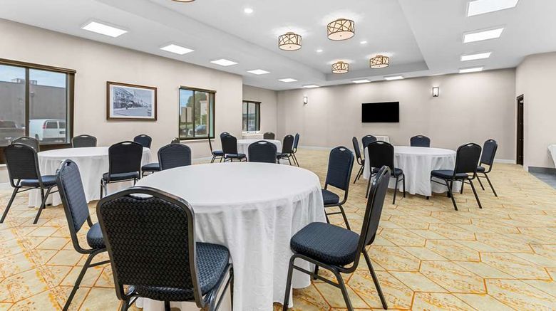 <b>Comfort Suites Columbia Meeting</b>. Images powered by <a href="https://iceportal.shijigroup.com/" title="IcePortal" target="_blank">IcePortal</a>.