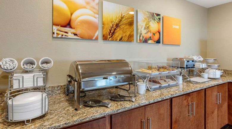 <b>Comfort Inn White House Restaurant</b>. Images powered by <a href="https://iceportal.shijigroup.com/" title="IcePortal" target="_blank">IcePortal</a>.