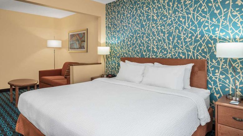 <b>AmericInn by Wyndham Duluth Suite</b>. Images powered by <a href="https://iceportal.shijigroup.com/" title="IcePortal" target="_blank">IcePortal</a>.