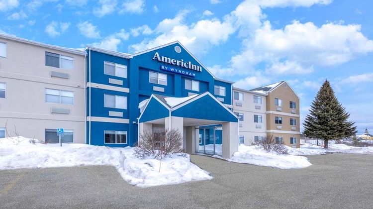 AmericInn by Wyndham Duluth Exterior
