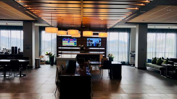 Wingate by Wyndham Kamloops Lobby