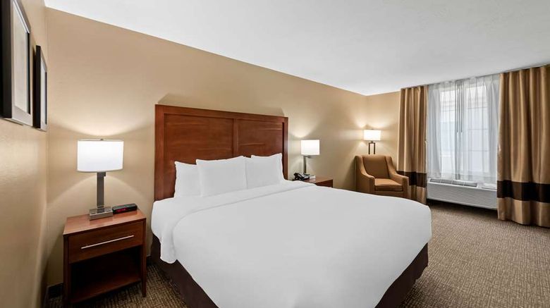 <b>MainStay Suites El Centro I-8 Room</b>. Images powered by <a href="https://iceportal.shijigroup.com/" title="IcePortal" target="_blank">IcePortal</a>.