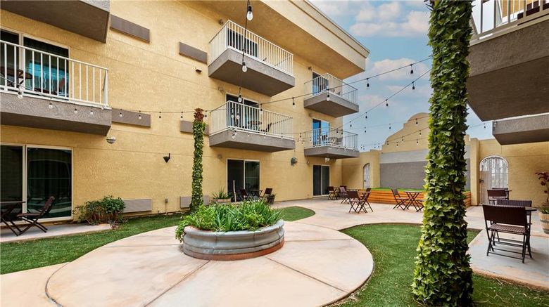 <b>MainStay Suites El Centro I-8 Pool</b>. Images powered by <a href="https://iceportal.shijigroup.com/" title="IcePortal" target="_blank">IcePortal</a>.