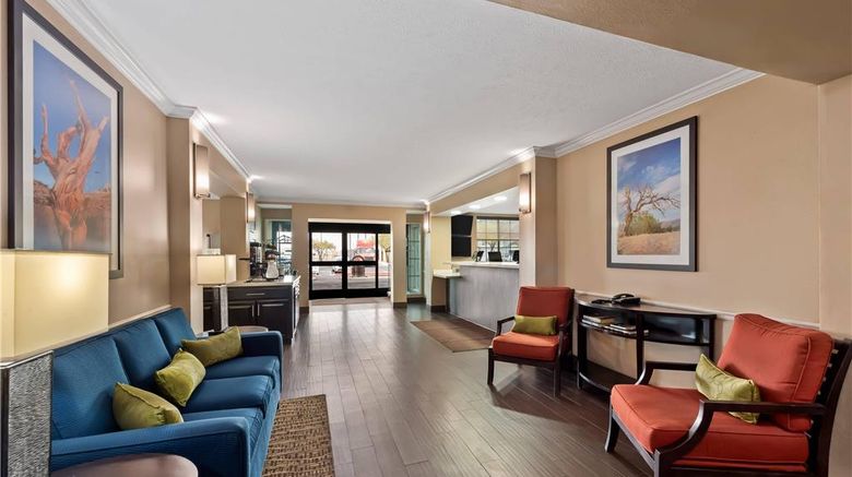 <b>MainStay Suites El Centro I-8 Lobby</b>. Images powered by <a href="https://iceportal.shijigroup.com/" title="IcePortal" target="_blank">IcePortal</a>.