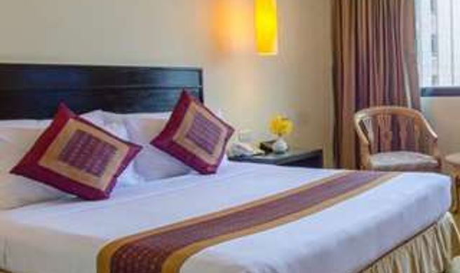 Tarntawan Place Apartments Room