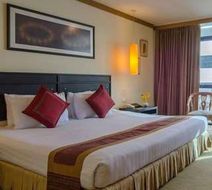 Tarntawan Place Apartments Room