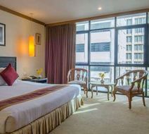 Tarntawan Place Apartments Room