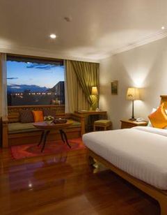 The Imperial River House Resort
