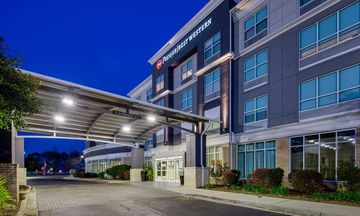 Best Western Premier I-95 Savannah Airpt