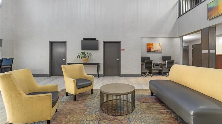 <b>Best Western Knoxville Airport/Alcoa Lobby</b>. Images powered by <a href="https://iceportal.shijigroup.com/" title="IcePortal" target="_blank">IcePortal</a>.