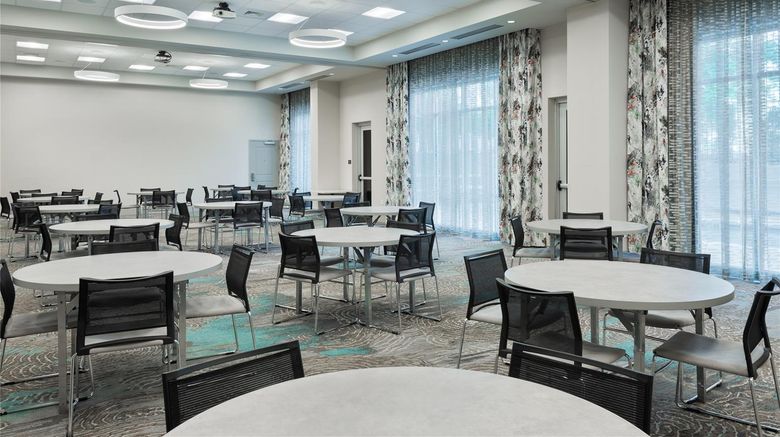 <b>Hampton Inn & Suites Buckhead Place Meeting</b>. Images powered by <a href="https://iceportal.shijigroup.com/" title="IcePortal" target="_blank">IcePortal</a>.