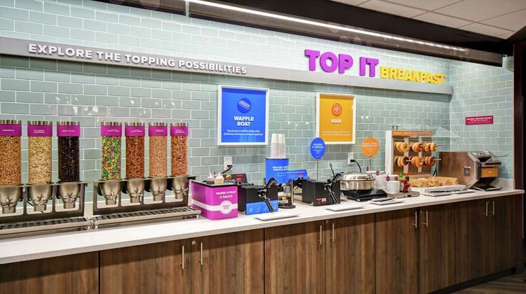 Tru by Hilton Fort Wayne Restaurant